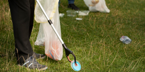 Screenshot 2026-06-30 at 10-40-55 Person doing community service by collecting trash Free Photo